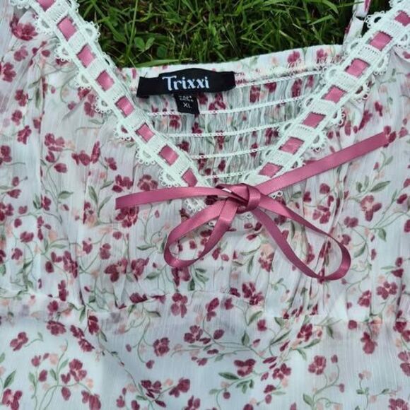 Trixxi Floral Lace Romper Dress - XL - New - Picture 2 of 6